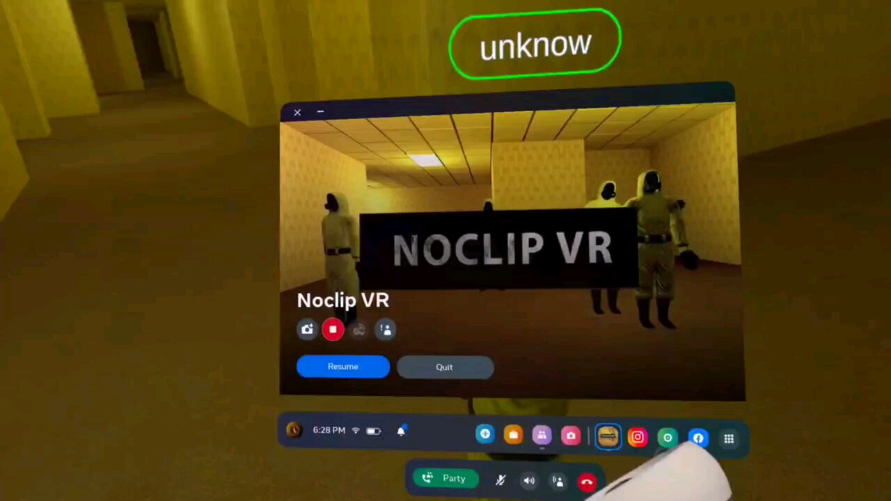He's sneaking up on us|Noclip vr
