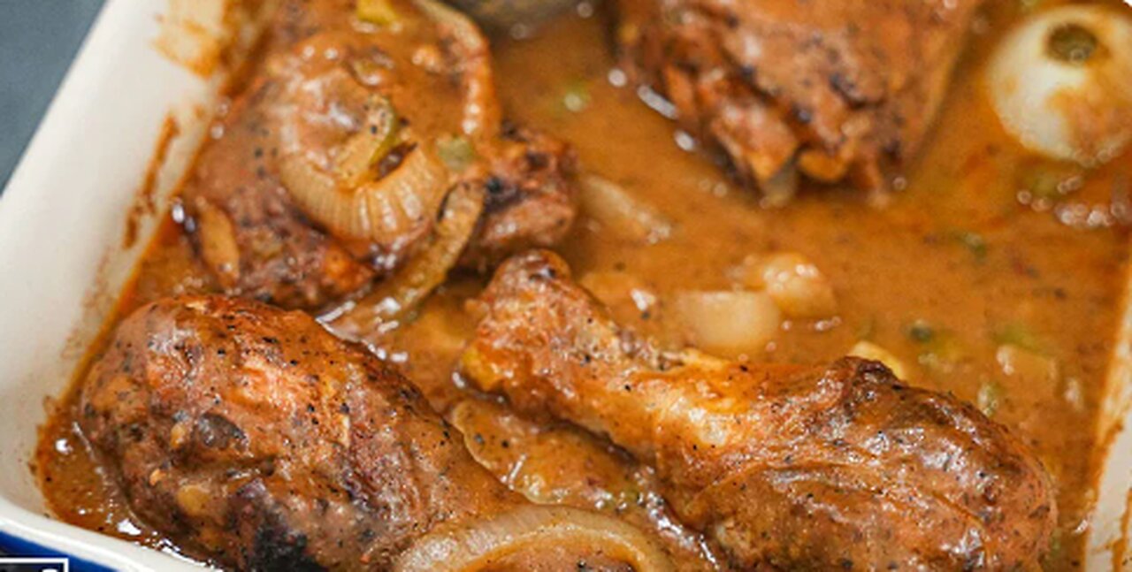 Mouthwatering Soul Food: Smothered Chicken