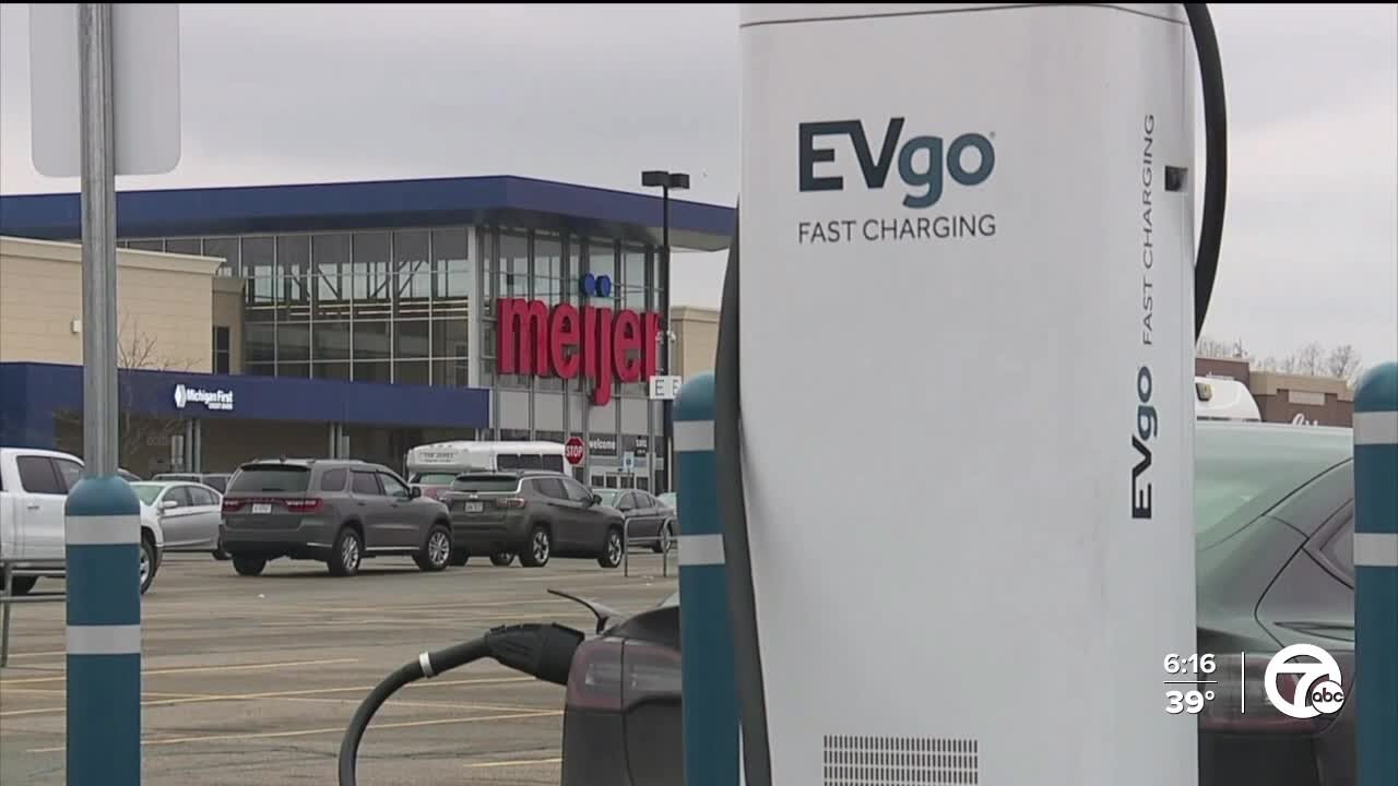 Lagging EV charging infrastructure highlights need for public-private partnerships