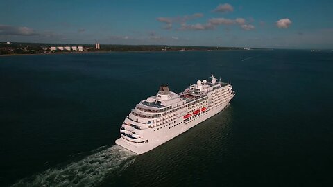 Regent Seven Seas Navigator cruise ship departs Southampton 23/07/2023 DJI Air 2s footage