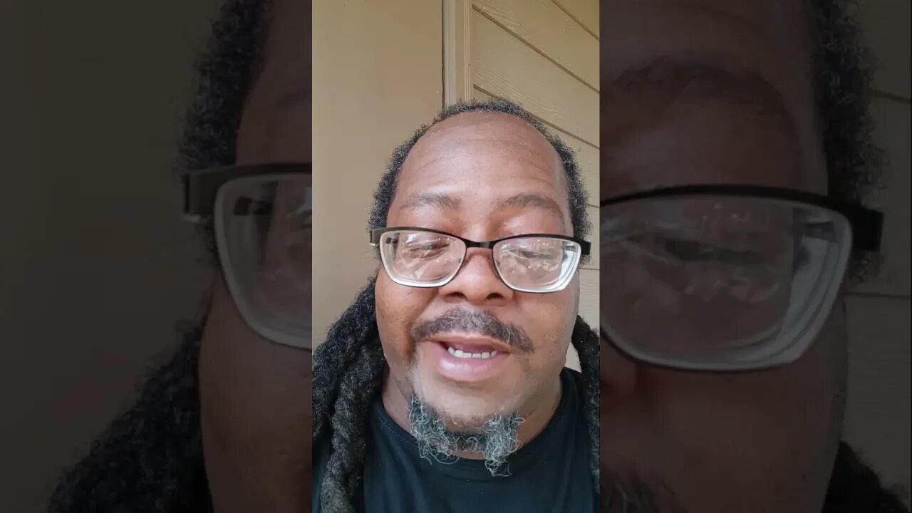 Woman Gets Blasted For Deleting Messages While At A Concert With Her Husband!