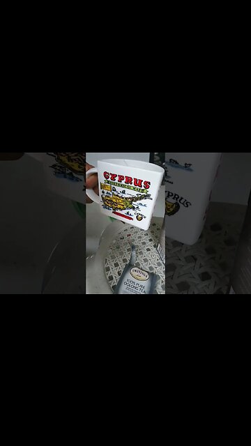 Tea Oolong 100% pure Fujian province in China and nice cup from Cyprus