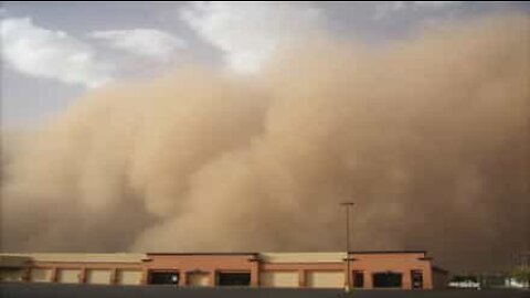 Tempestade de areia assustadora atinge cidade no Texas