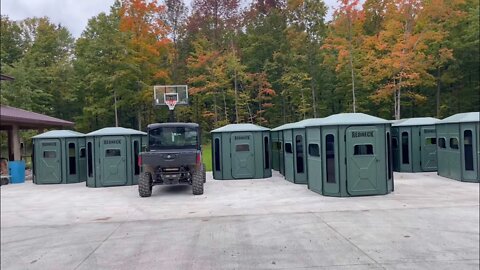 Trucking with Redneck Hunting Blinds from Missouri to Wisconsin. Truck stop closed down, no parking