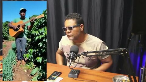 Reagindo a nova musica para o Imperador do Xandaquistão