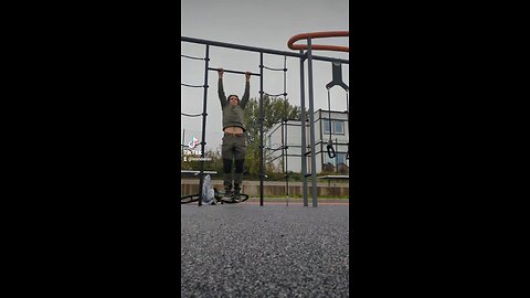 Doing pullups