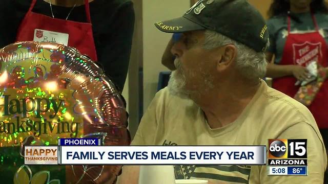 Family serves meal to homeless on Thanksgiving