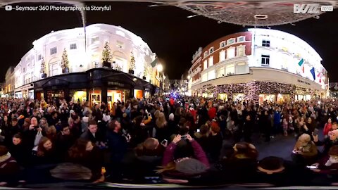 Fantastisk panoramautsikt over julelysene i Dublin