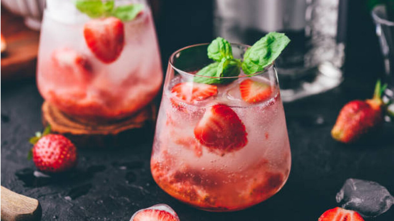 Get Fizzy with Fruit: A Sparkling Water Recipe