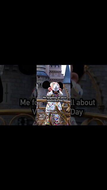 Whoops 😅🌹🍫 #valentinesday #happyvalentinesday #mickeyandminnie