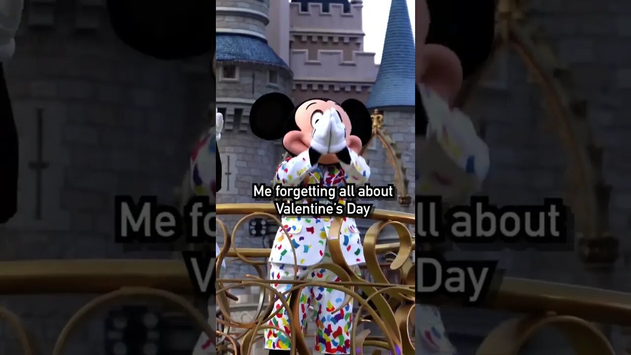 Whoops 😅🌹🍫 #valentinesday #happyvalentinesday #mickeyandminnie