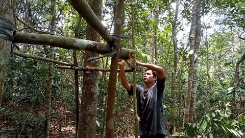 solo survival __ membangun shelter, masak, makan,eksplor, dan tidur nyenyak di hutan _11