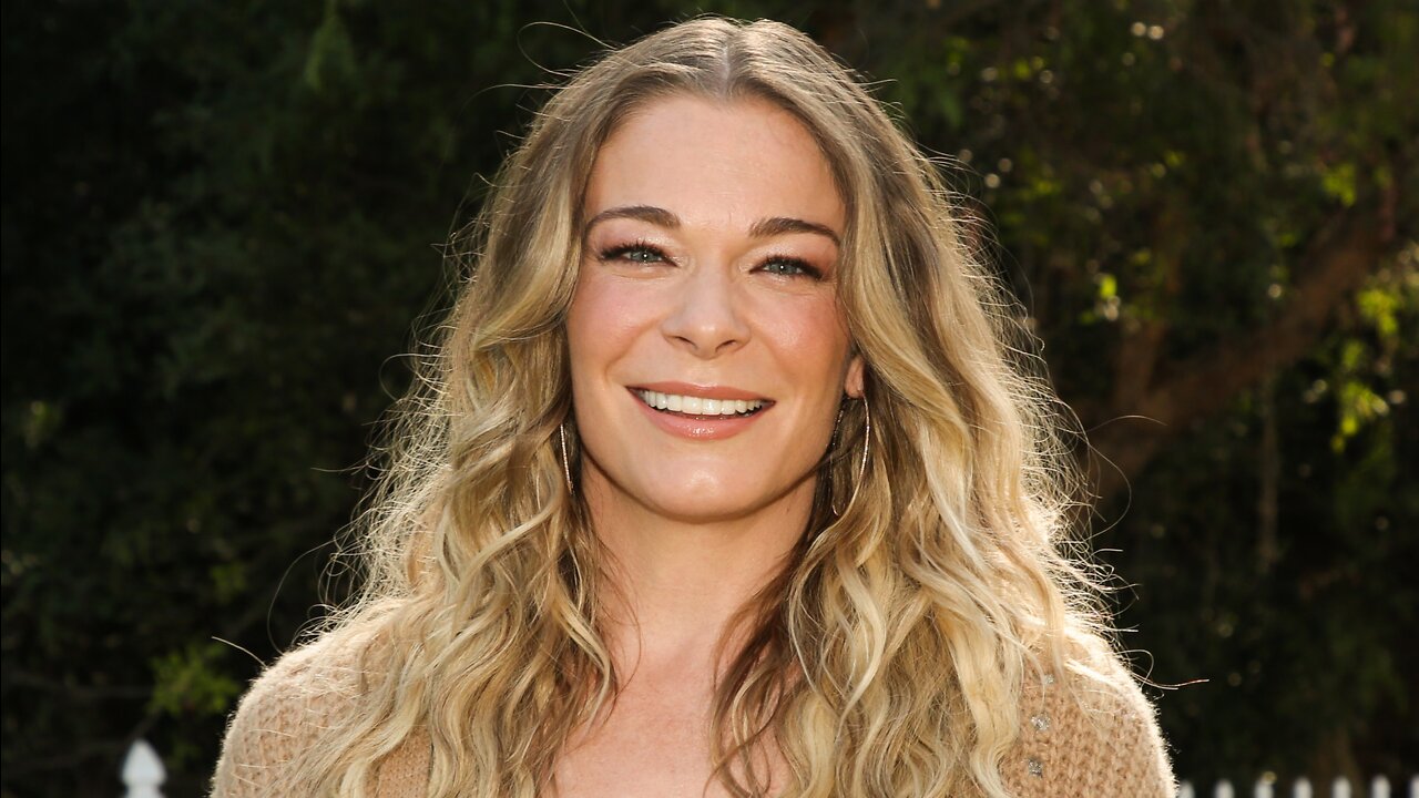 LeAnn Rimes, comedy show complete Alaska State Fair’s 2022 entertainment lineup