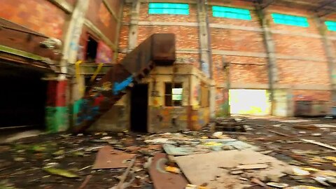 Mrs. Noxious Bando Adventure!! Exploring An Abandoned Paper Mill!