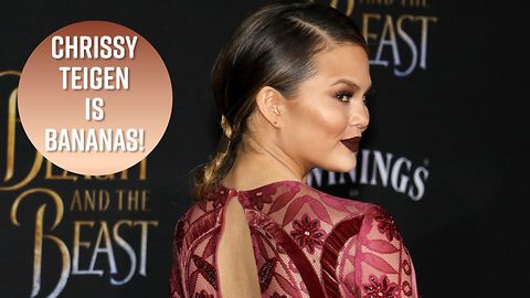 Chrissy Teigen trades underwear for bananas