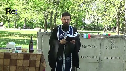 Поднасяне на Цветя по случай деня на армията