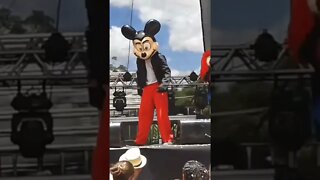 DANÇANDO FOFÃO, PATATI, MICKEY MOUSE E FOFÃOZINHO DA CARRETA DA ALEGRIA, LIKE