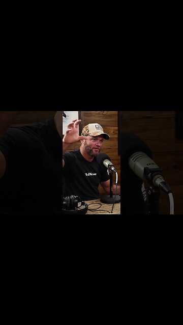 Uncle Si & Microphones Do NOT Get Along