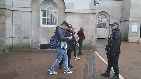 The kings guard shouts get of the arches police tell of tourist got joy moving #horseguardsparade