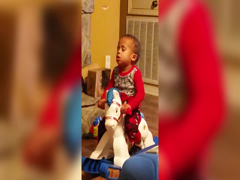 Funny Baby Rocks himself to Sleep