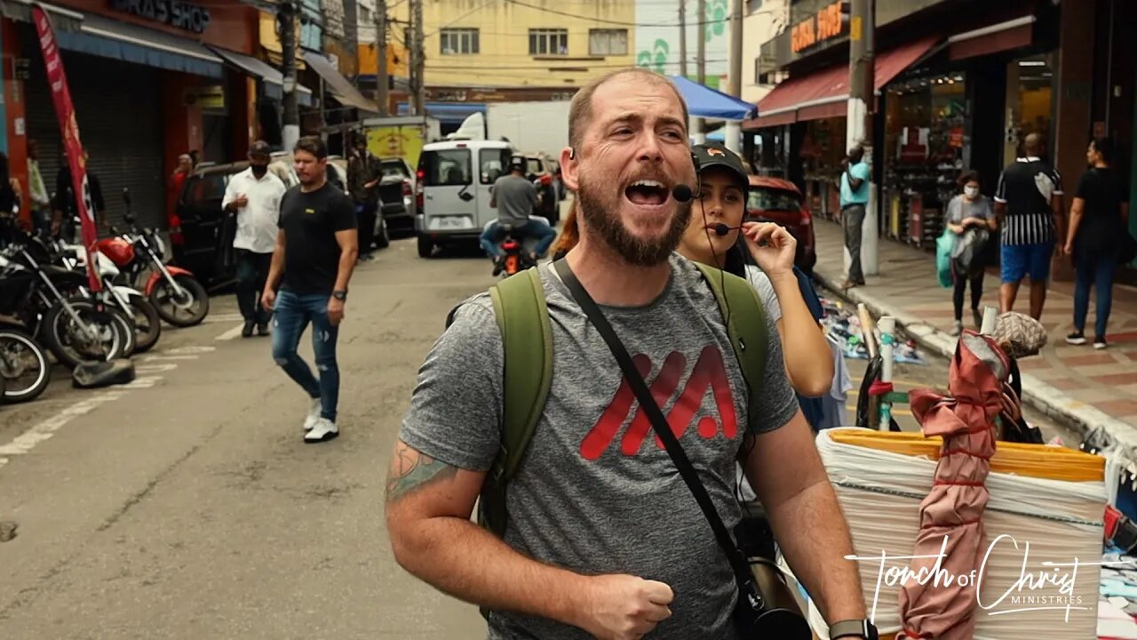 Fire in our souls preaching like a madman in Brás market, São Paulo | Brazil Mission