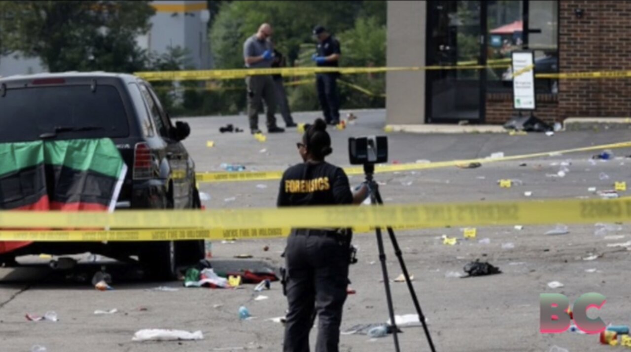 20 shot at Illinois shopping mall Juneteenth celebration