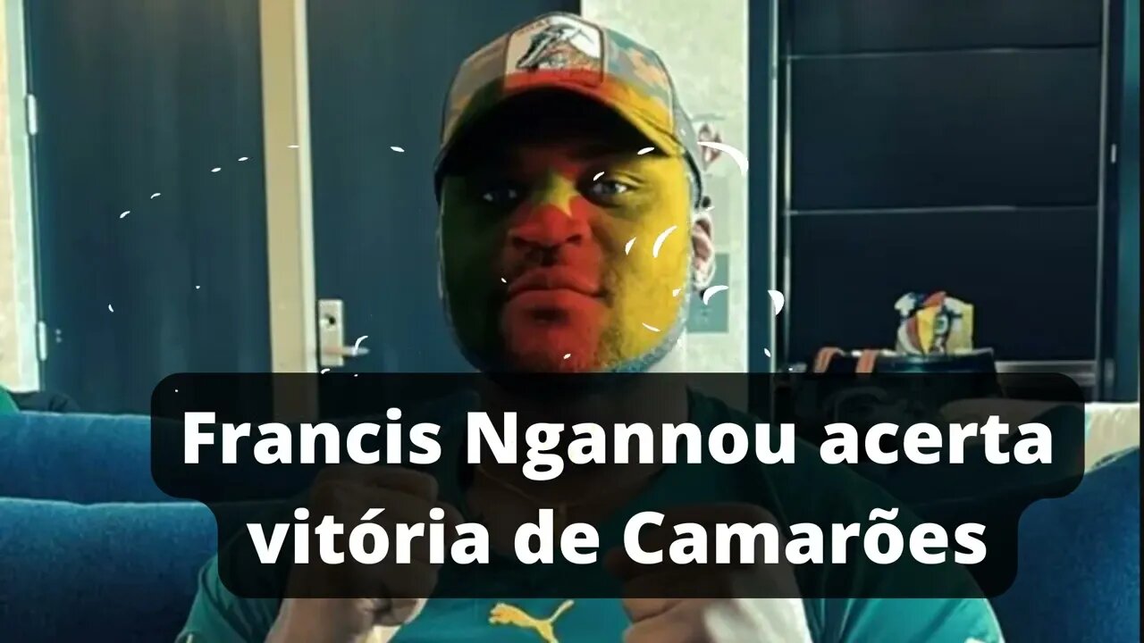 Francis Naganu comemora a vitória de Camarões sobre o Brasil na Copa do Mundo.