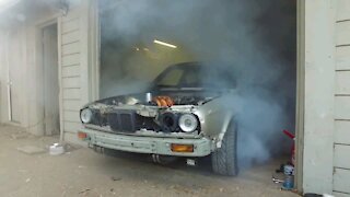 TURBO E30 GARAGE BURNOUT EDIT
