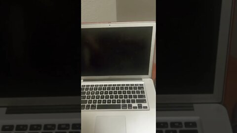 PLEASE GOD SAVE MY MACBOOK! 😱🙏