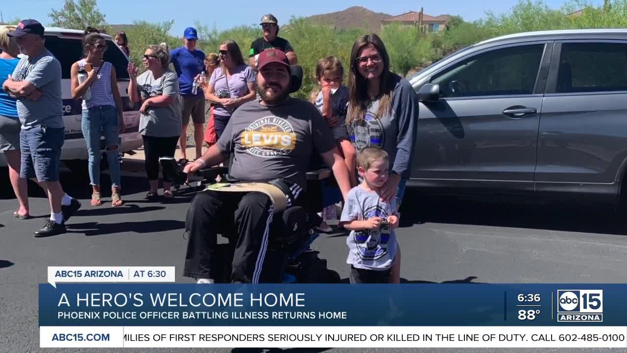 Community welcomes home PHX officer battling serious illness