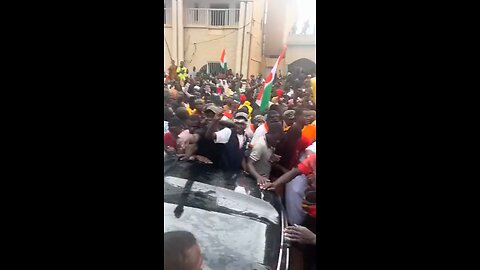 #JUSTIN #Niger; Colonel Ibro accompanied by other Military men led the Anti France Protest earlier