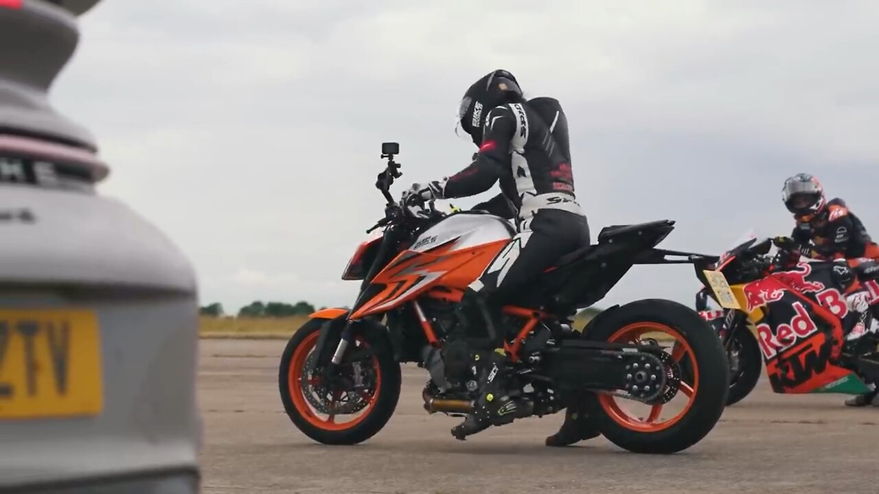 MotoGP Bike v KTM Road Bike: DRAG RACE