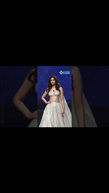 Diana Penty on Ramp Walk at Lakme Fashion Week 🤩 #shorts