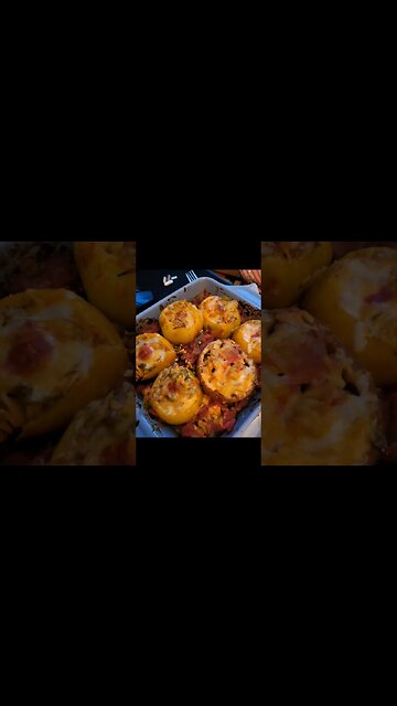 BBQ Beef-Pasta Stuffed Tomatoes 🍅 🍝 - Recipe link in description #stuffedtomato #recipe