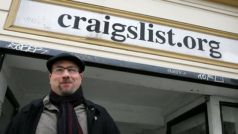 Founder Of Craigslist Donates $20 Million To Journalism School