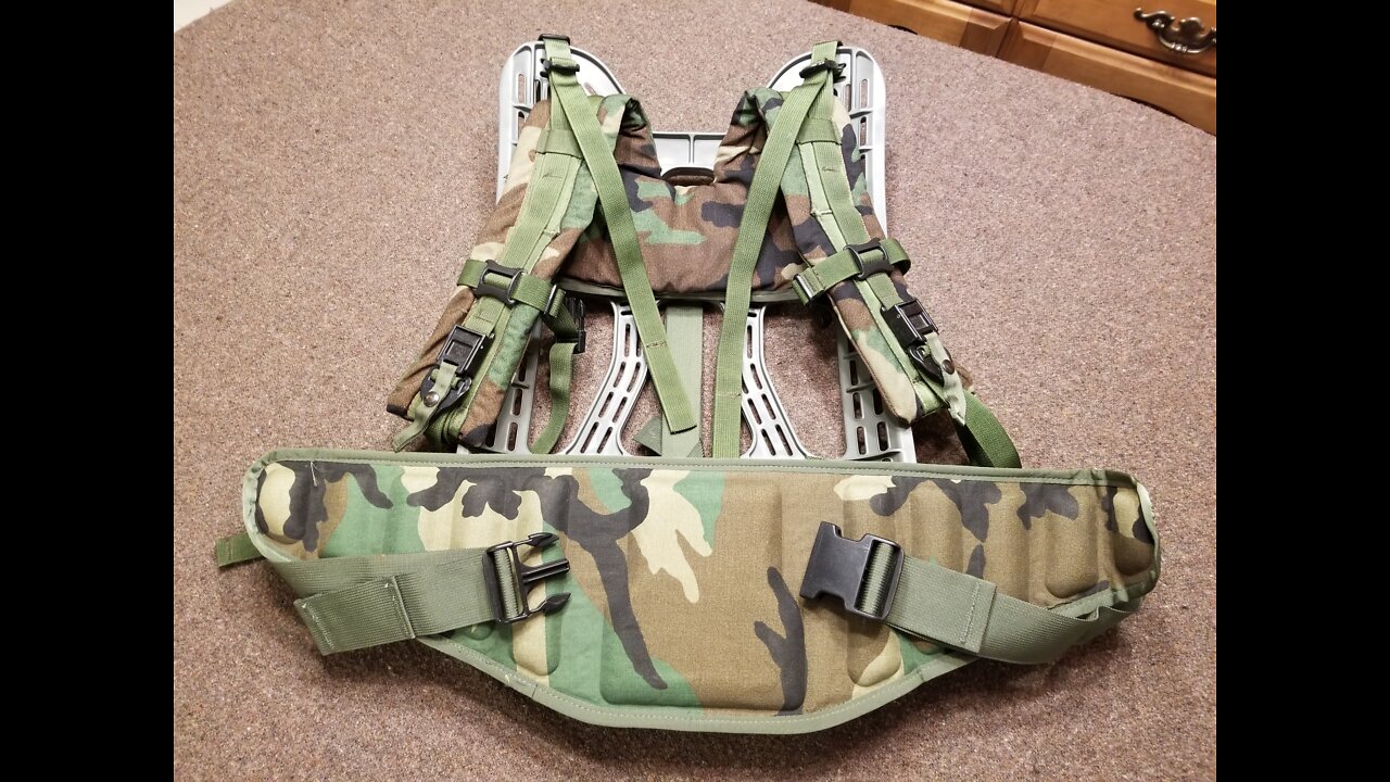 MOLLE II Rucksack assemble part #1 Frame, Shoulder Straps and Kidney Belt