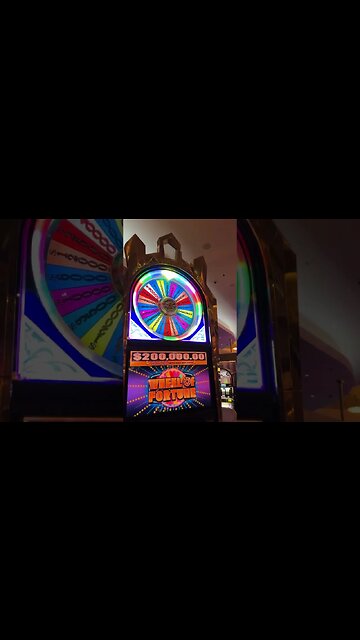 $100/Bet~ I Can't Stop SPINNING!! #casino #slots #gamingshorts