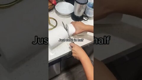 thekiwithunder Video's Paper towel hack to save money