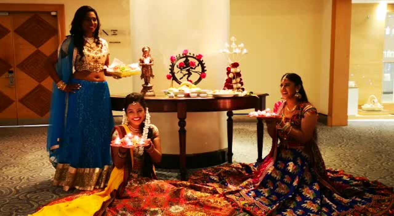 SOUTH AFRICA - Durban - Hilton Hotel celebrates Diwali (Videos) (XMy)