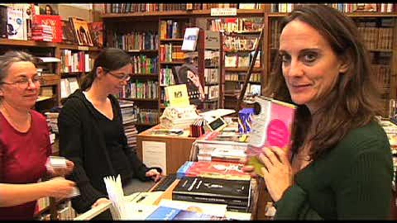 Single In France: No Self-Help Books For Us