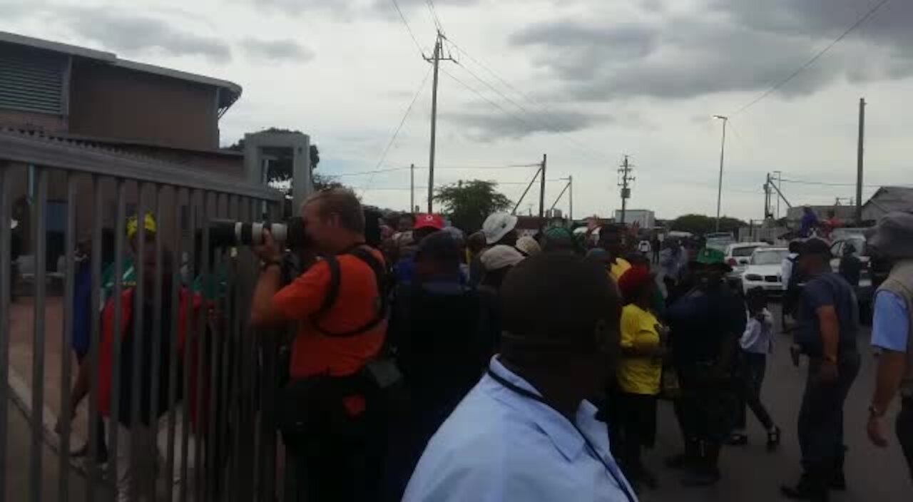 SOUTH AFRICA - Cape Town - President Cyril Ramaphosa arrives at Andile Msizi community hall (Video) (gNk)