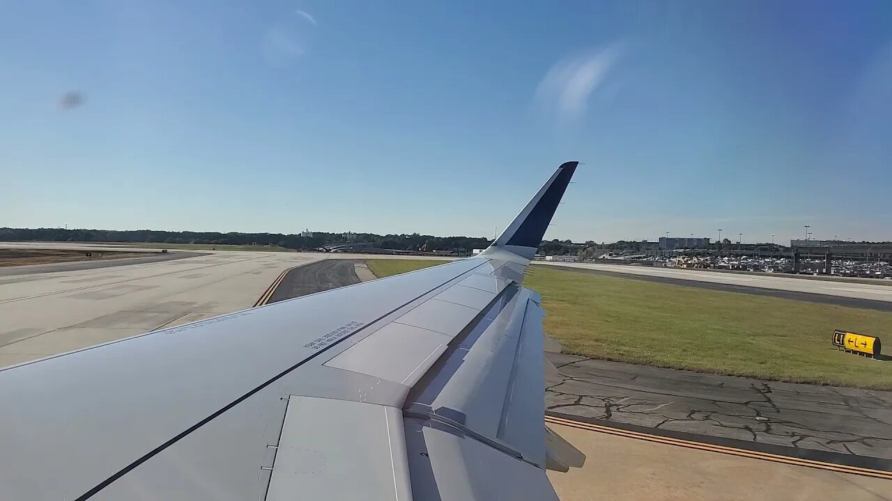 DELTA 526 A 321 TAXI DEPARTURE