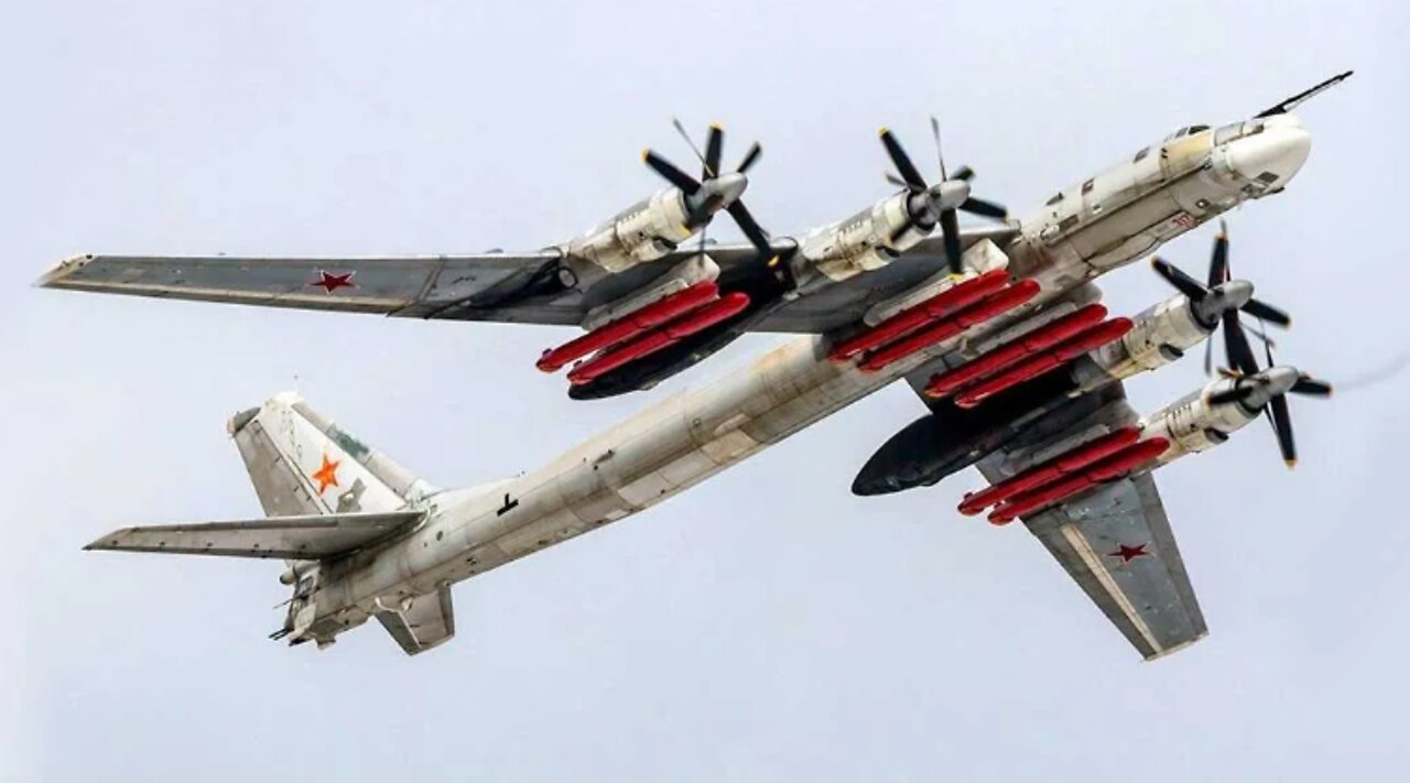 Former Ukraine: Russian strategic bombers Tu-95 "Bears" over the Kherson region