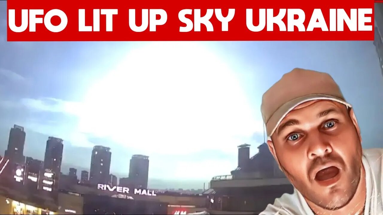 Unknown Falling Object Lit Up Sky In Ukraine☄