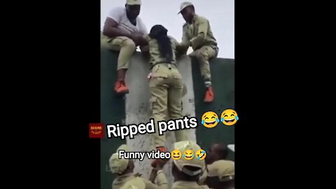 🤣Military girl accidentally ripped her pants 🤣🤣