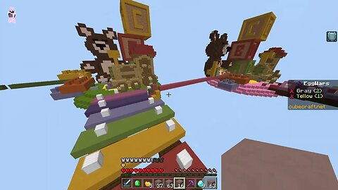 Pincer attack this noob to oblivion in Cubecraft Eggwars