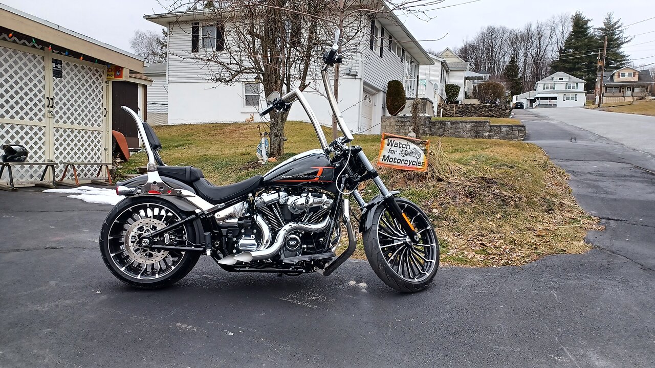 2023 Harley Davidson Breakout With Blows Performance Exhaust Sound at idle.