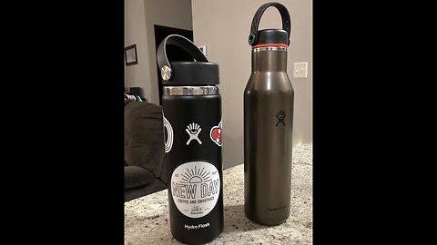 Hydro Flask Lightweight Trail Series Vs. Standard Hydro Flask Bottle...Which one is best for you?