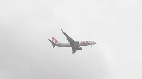 Boeing 737-800 PR-GUY na final antes de pousar em Fortaleza vindo de Guarulhos