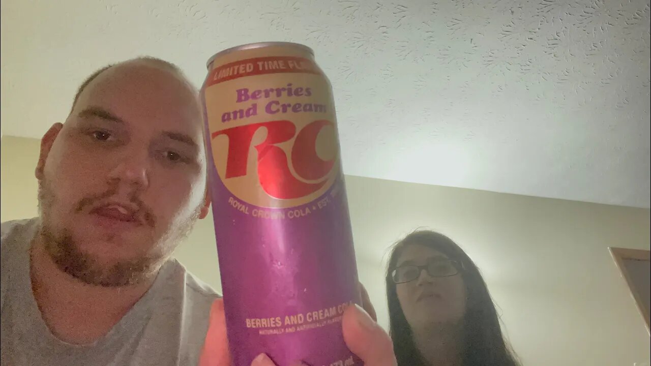 RC Cola berries and cream -drink review￼￼.